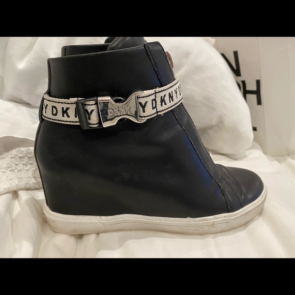 dkny caddie wedge sneakers